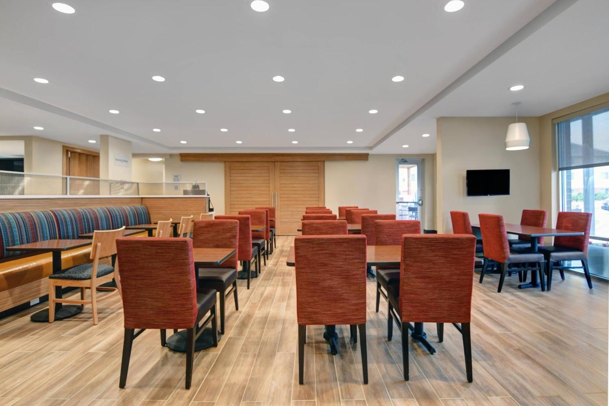 Towneplace Suites By Marriott Lima Exterior photo